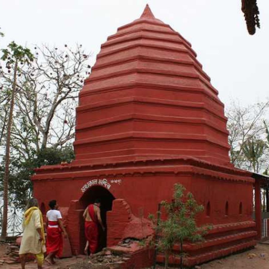Umananda Temple smallest river islank in the world